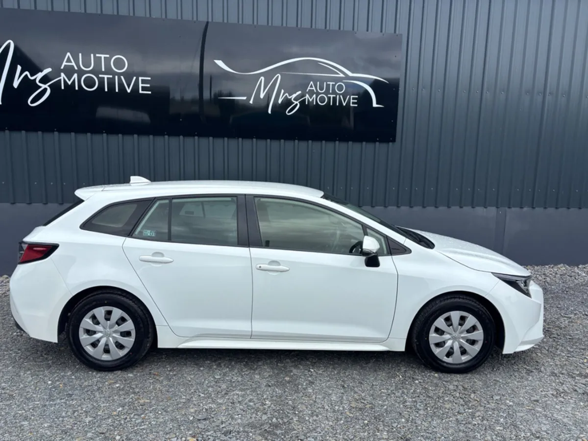 Toyota Corolla HYBRID ESTATE 222 D 26391 - Image 2