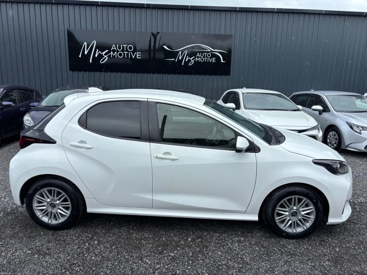 Toyota Yaris 1.0 AUTOMATIC 211D42755 - Image 2