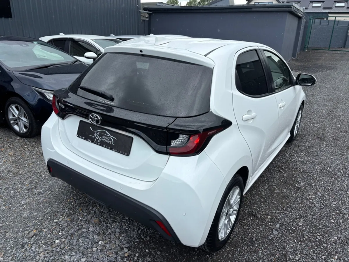 Toyota Yaris 1.0 AUTOMATIC 211D42755 - Image 3