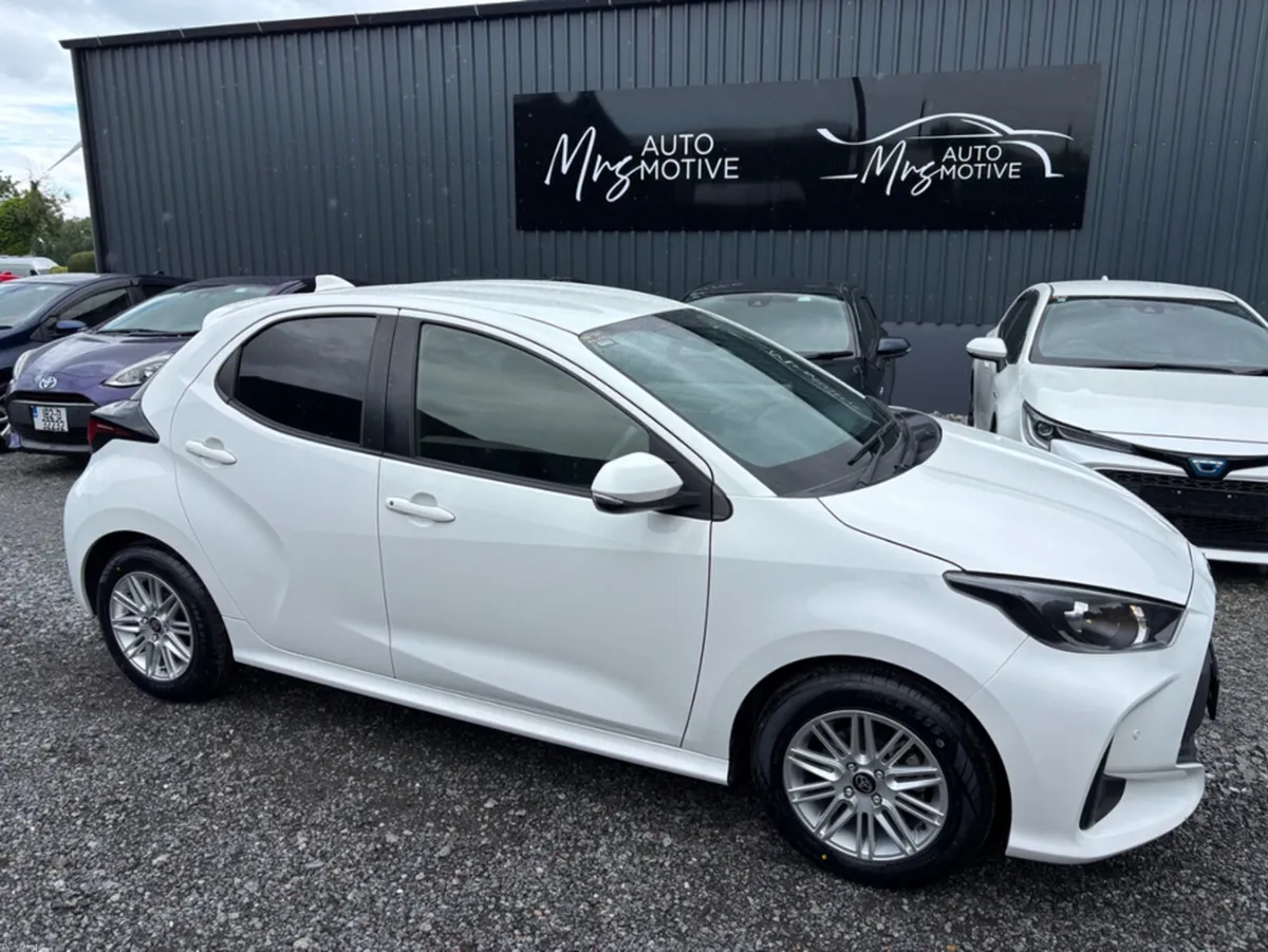 Toyota Yaris 1.0 AUTOMATIC 211D42755 - Image 1