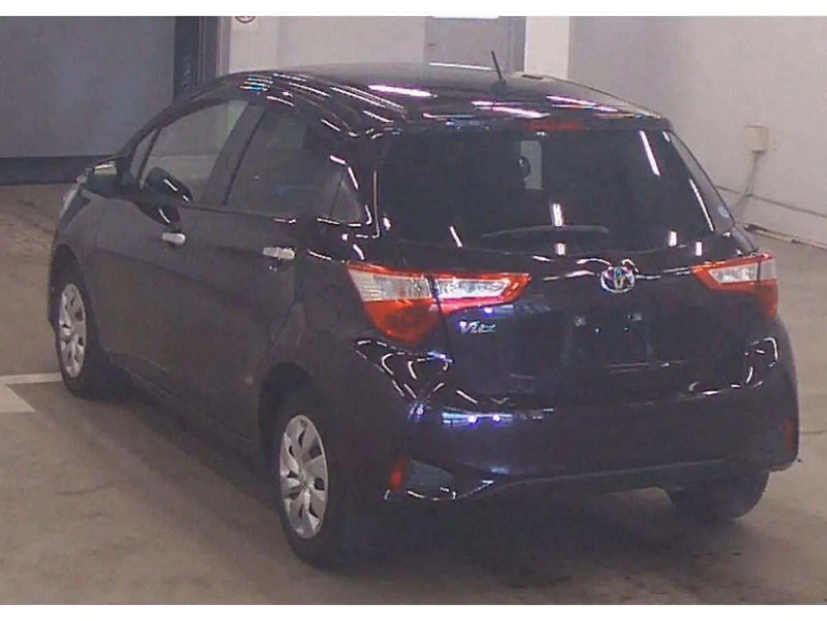 Toyota Vitz 1.0 Petrol Auto - Image 3