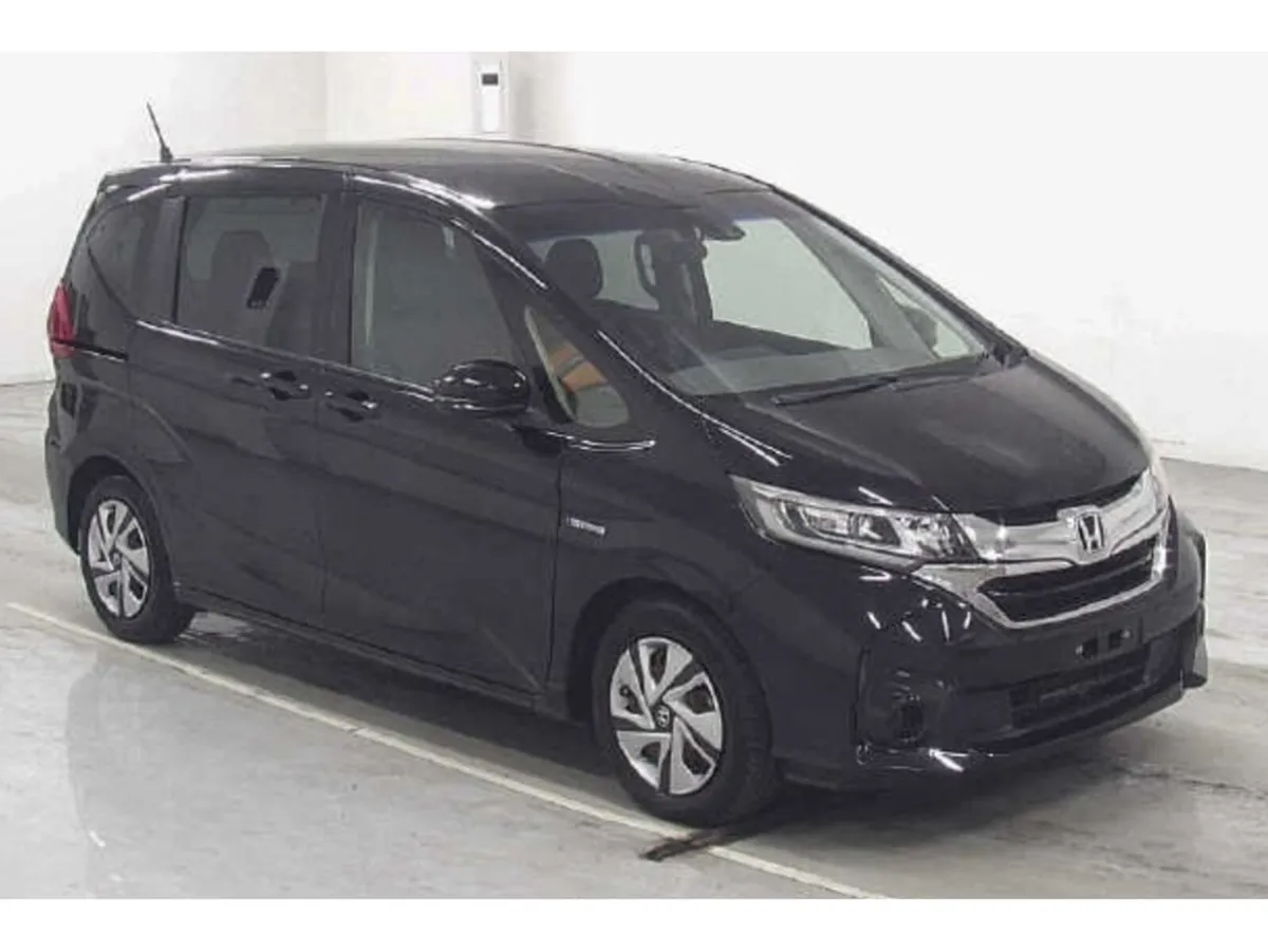 Honda Freed 1.5 Petrol Hybrid Auto - Image 2
