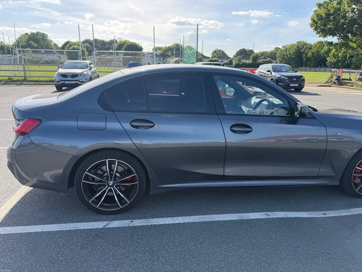 BMW 330e - Image 4