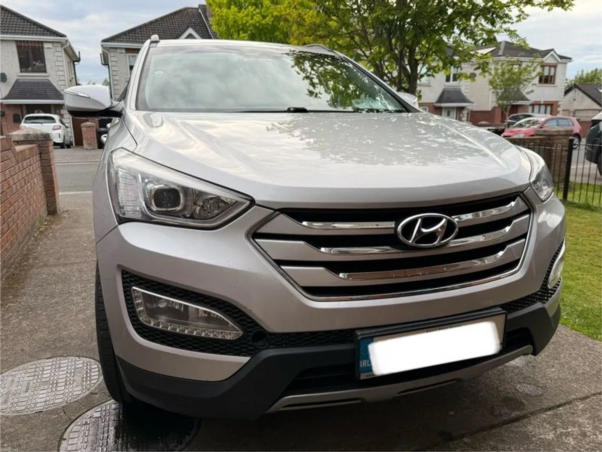 2014 Hyundai Santa Fe - Image 4