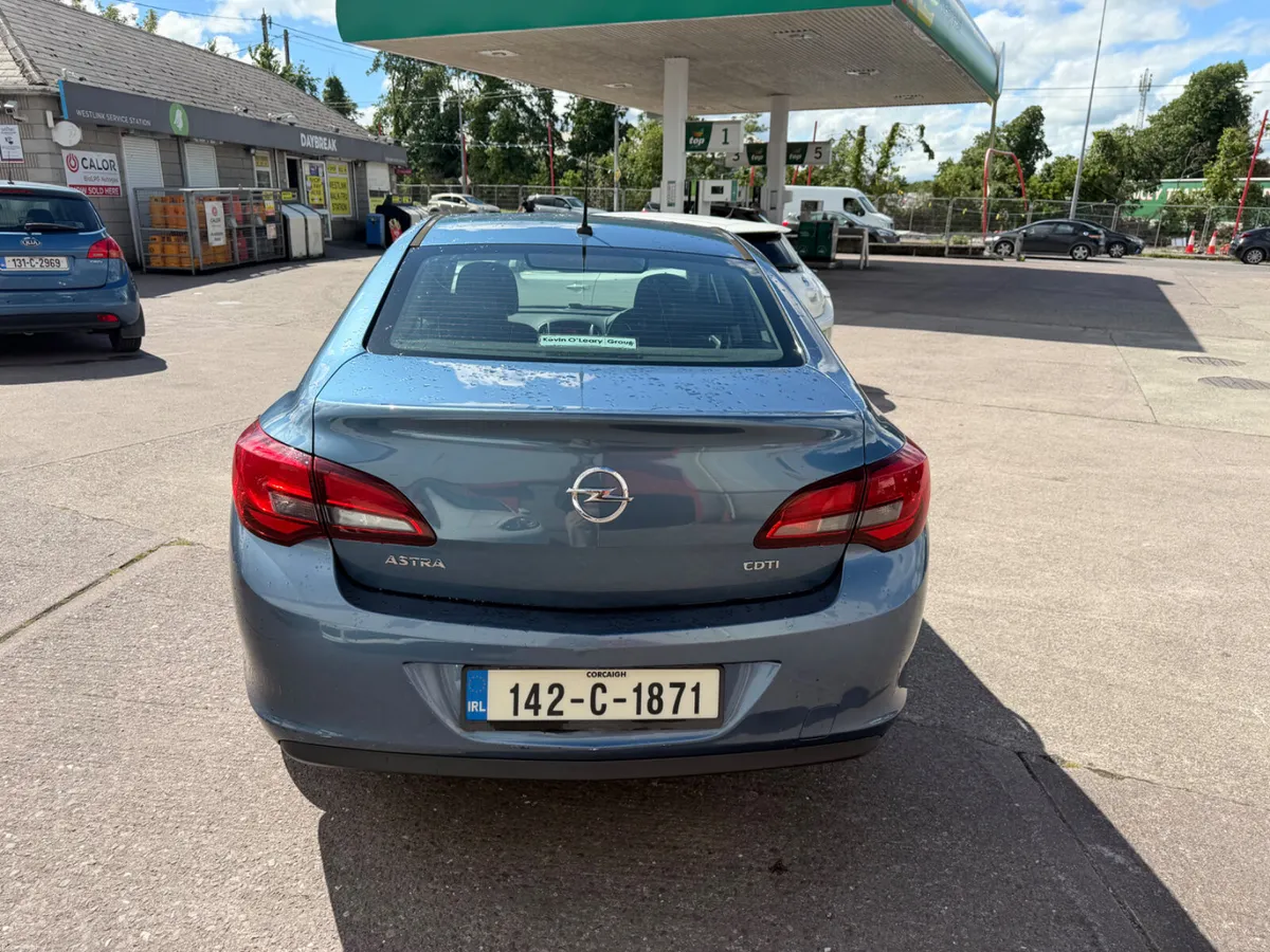 2014 Opel Astra - Image 5