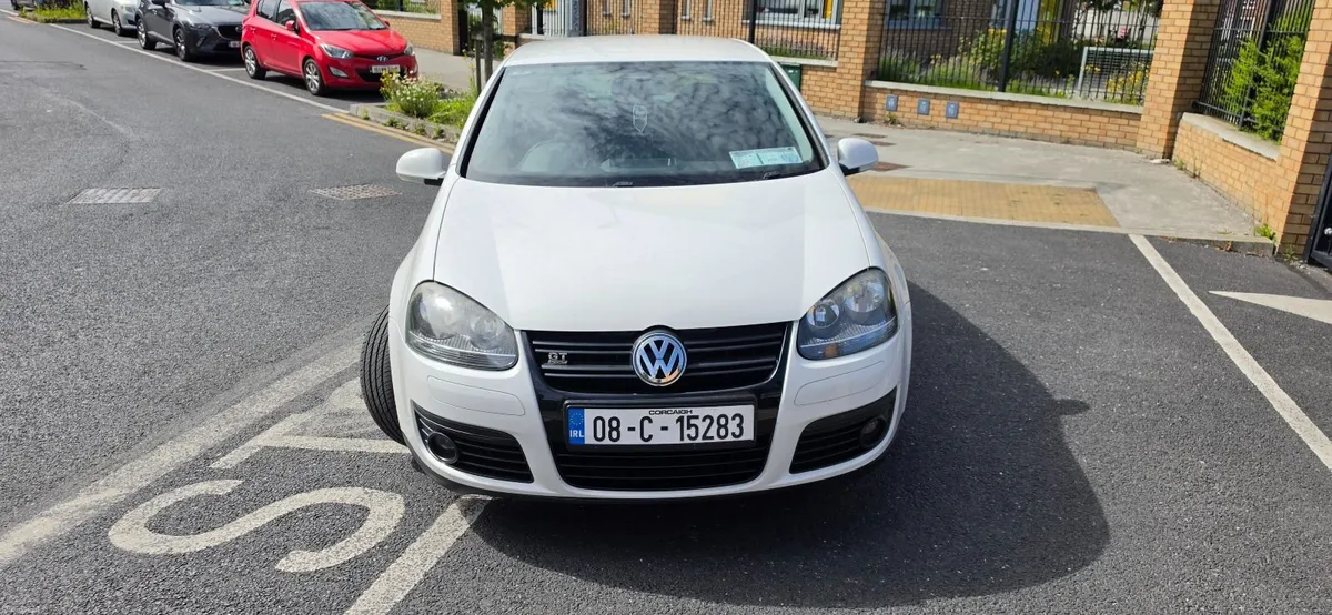 Volkswagen Golf 2008 - Image 2