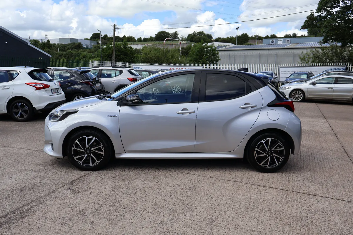 Toyota Yaris Luna Sport 24 month NCT Only 55,000Km - Image 6