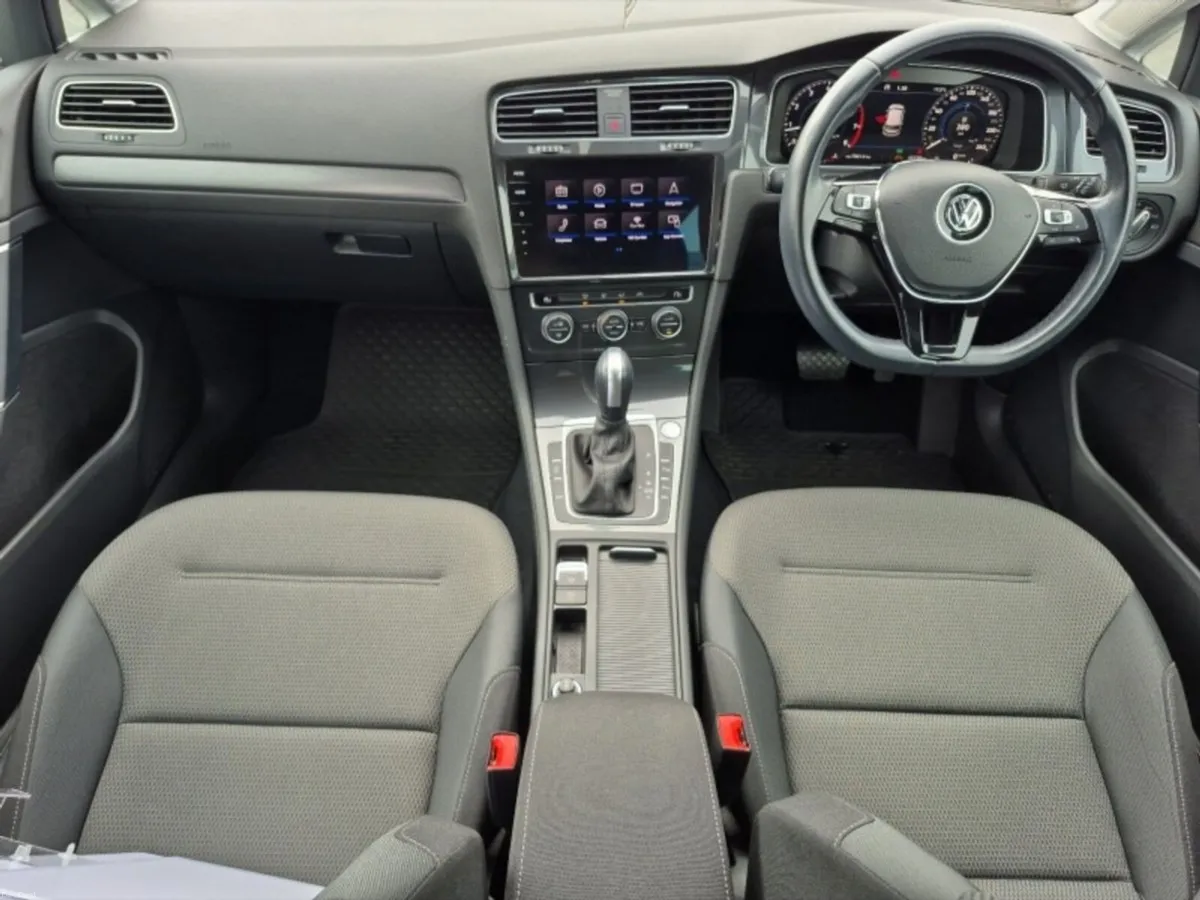 Volkswagen Golf ** COMFORT MEISTER ** AUTOMATIC ** - Image 2