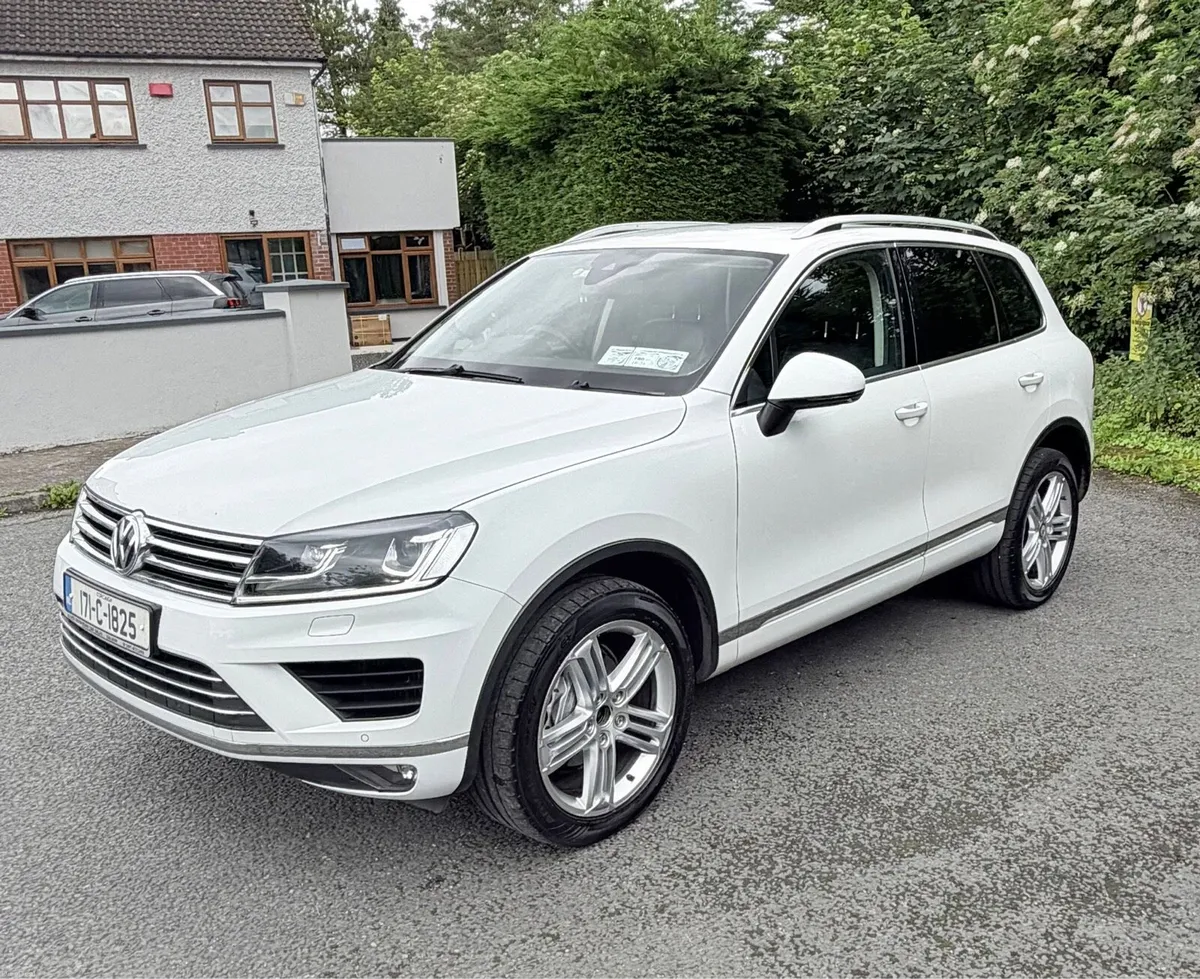 Volkswagen Toureg N1 5 Seat Commercial - Image 3