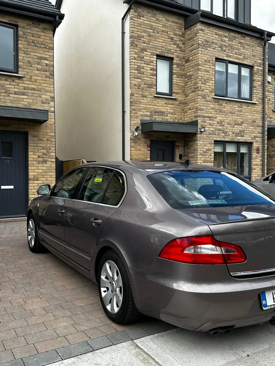 2012 Skoda Superb Saloon 1.6 Diesel NCT May 2027 - Image 2