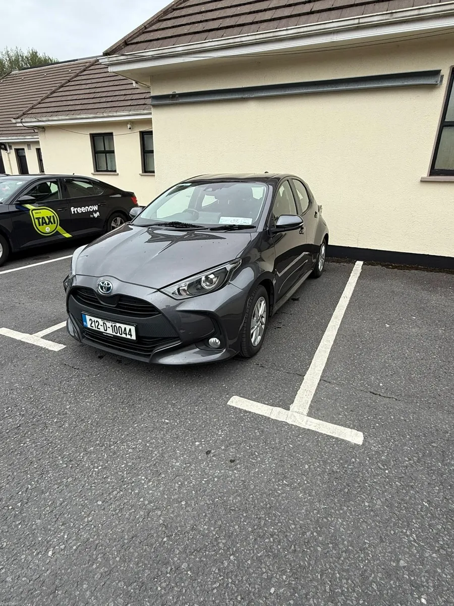 Toyota Yaris 2021 - Image 1