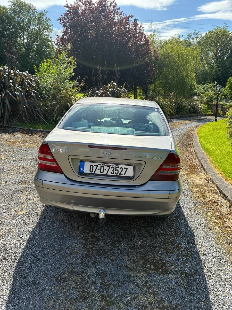 2007 Mercedes c180 petrol manual - Image 4