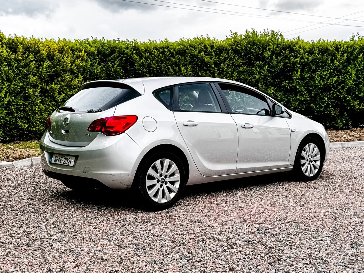 Opel Astra 1.7 Diesel NEW NCT - Image 2
