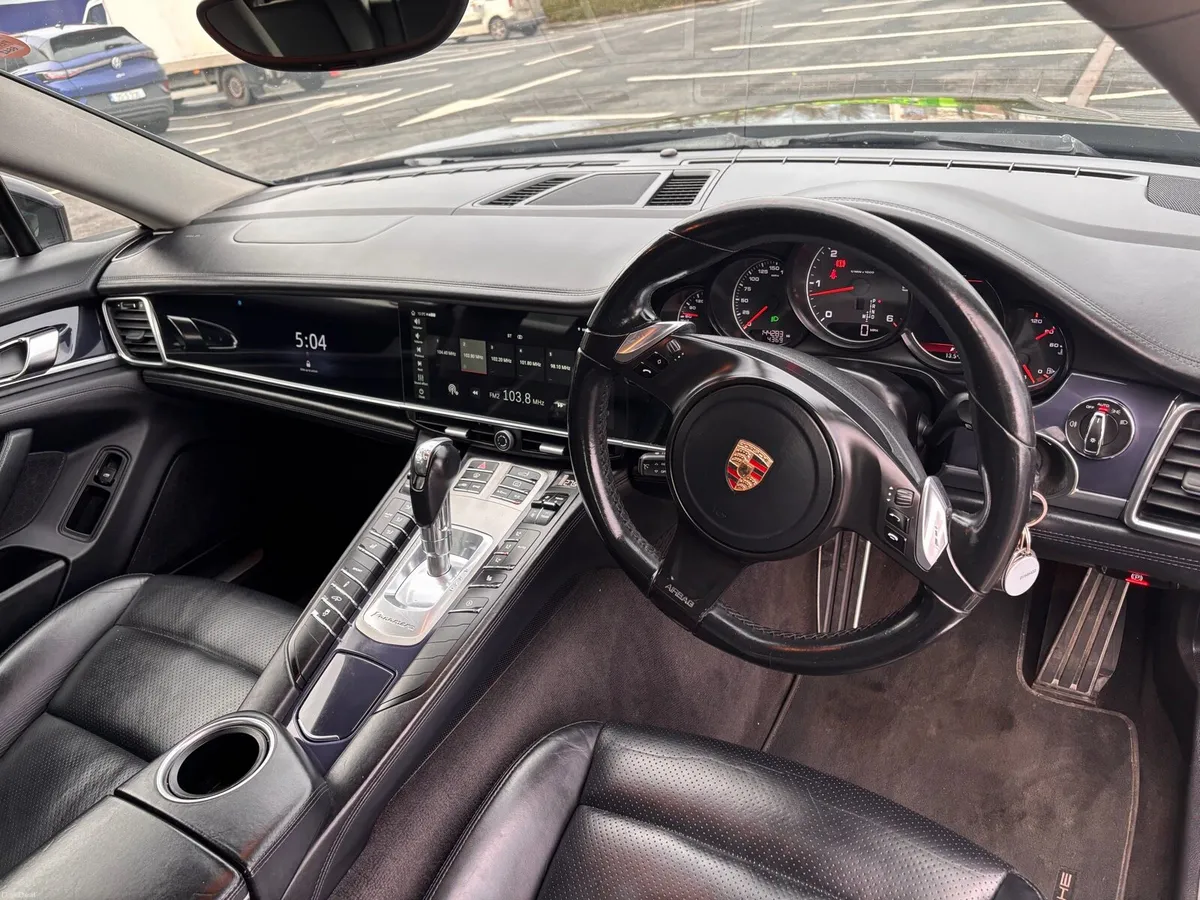 PORSCHE PANAMERA - Image 6
