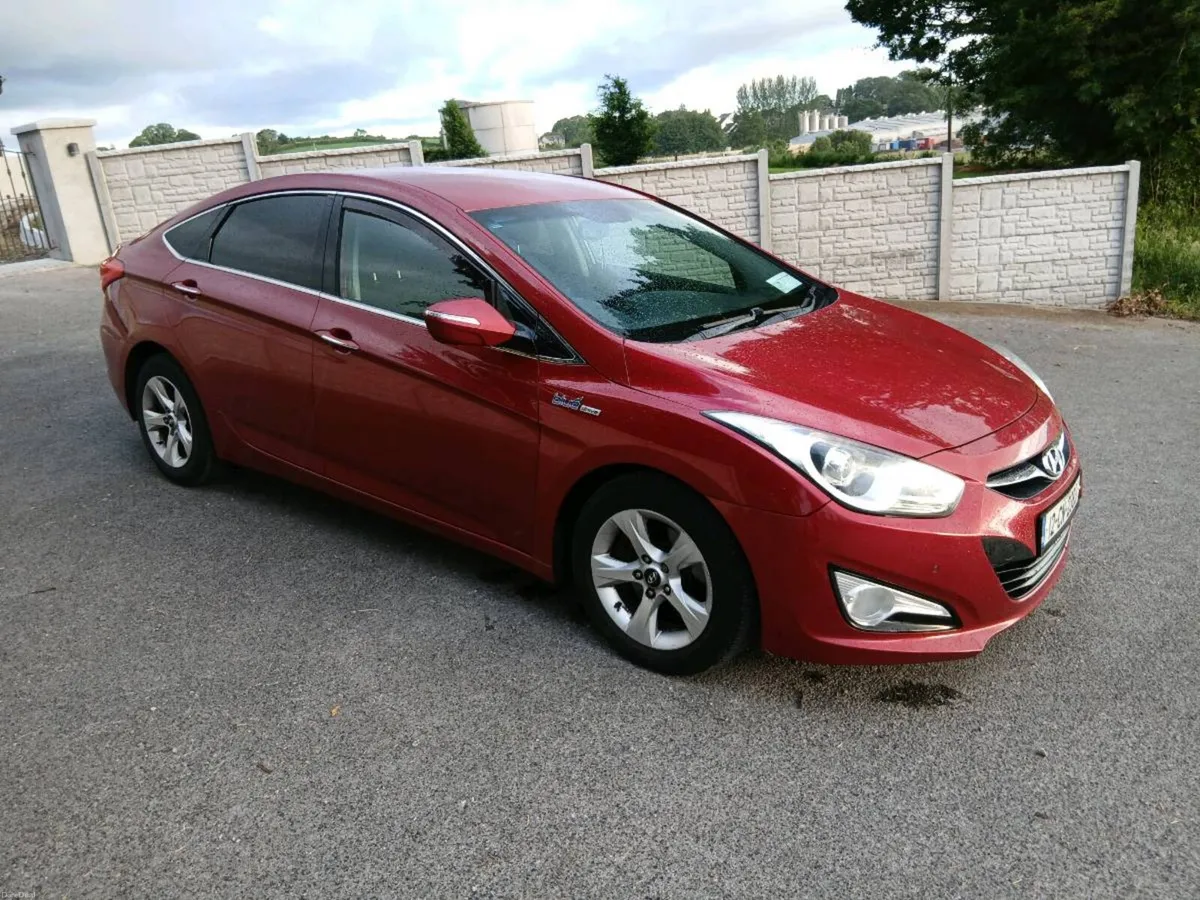 2012 Hyundai i40 CRDI - Image 1