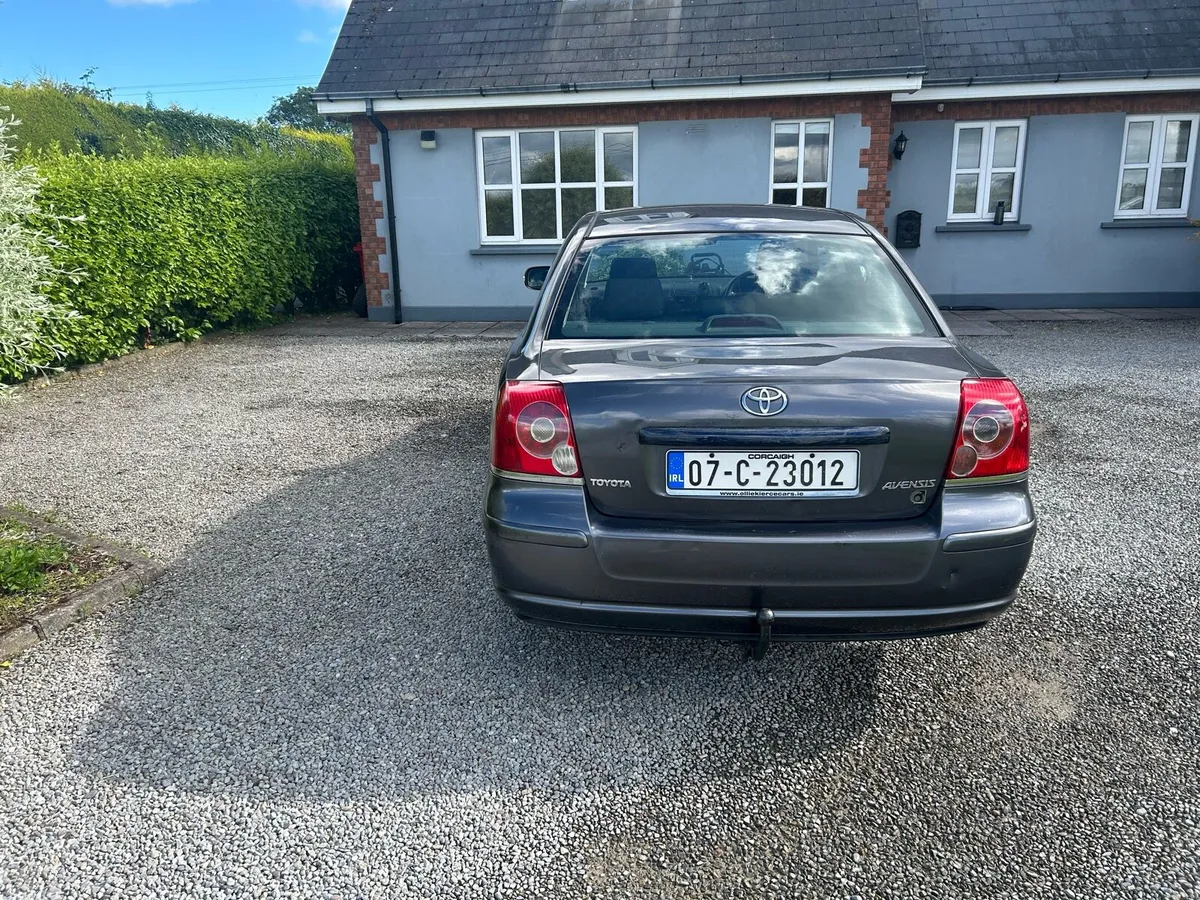 Toyota Avensis 2007 - Image 2