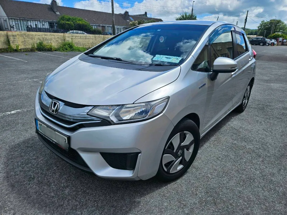 Car - Image 2