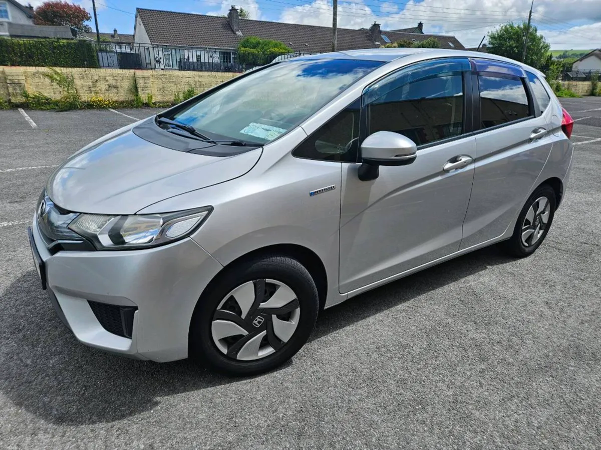 Car - Image 4