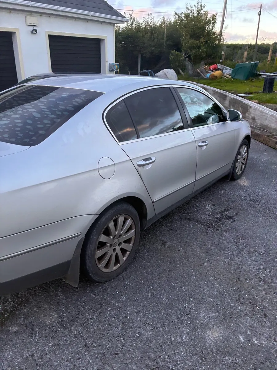 Volkswagen Passat - Image 3
