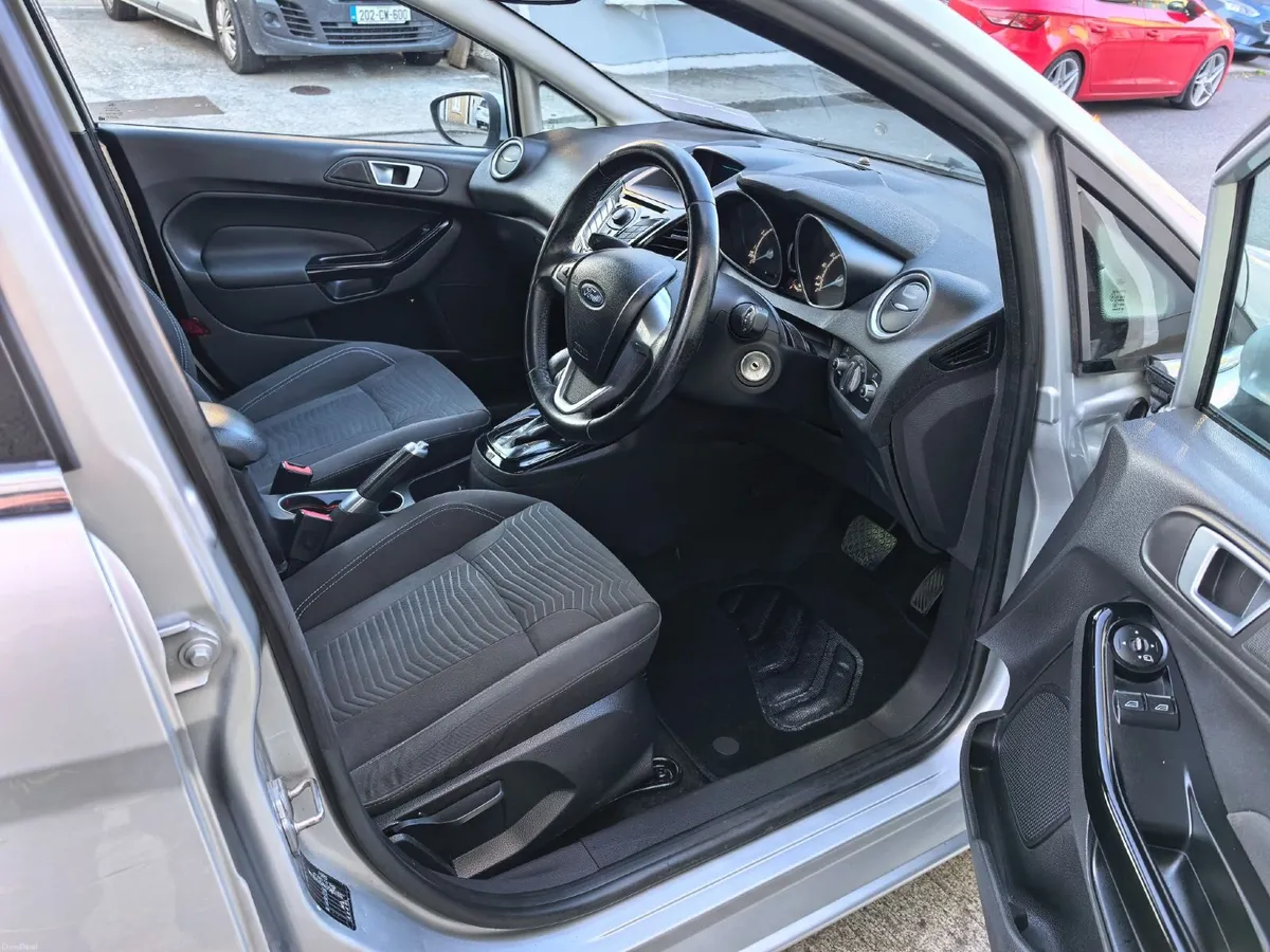 Ford Fiesta 1,6 TITANIUM - Image 6