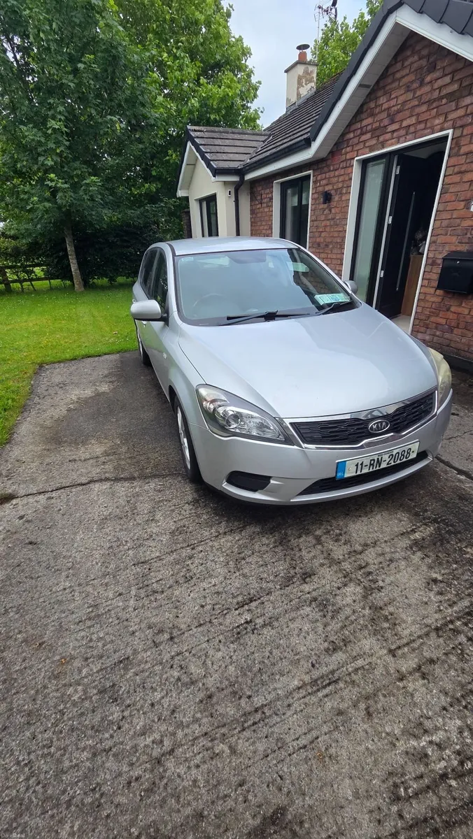 Kia Ceed 2011 - Image 3