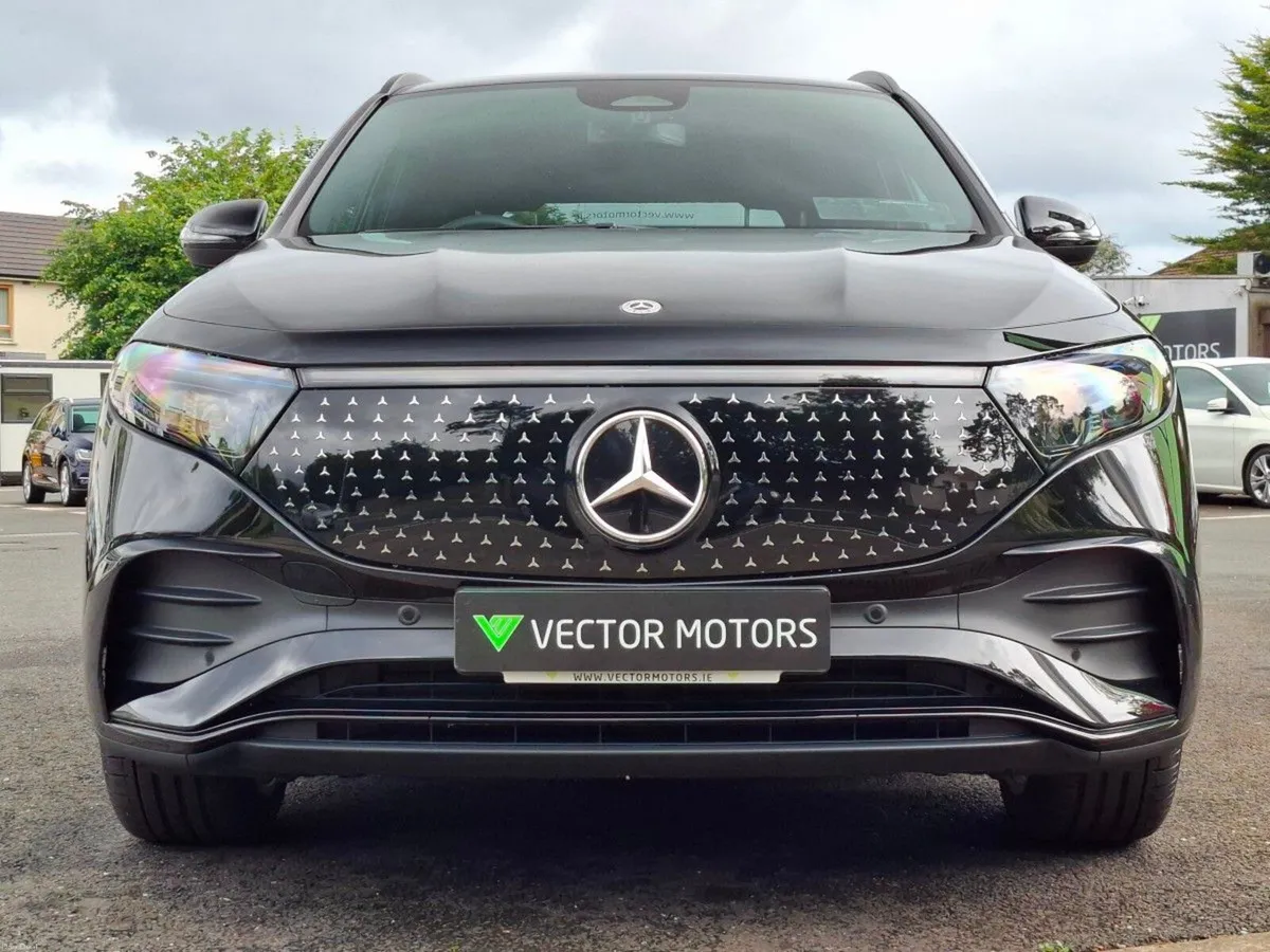 Mercedes-Benz EQA 250+ URBAN AMG LINE LONG RANGE - Image 3