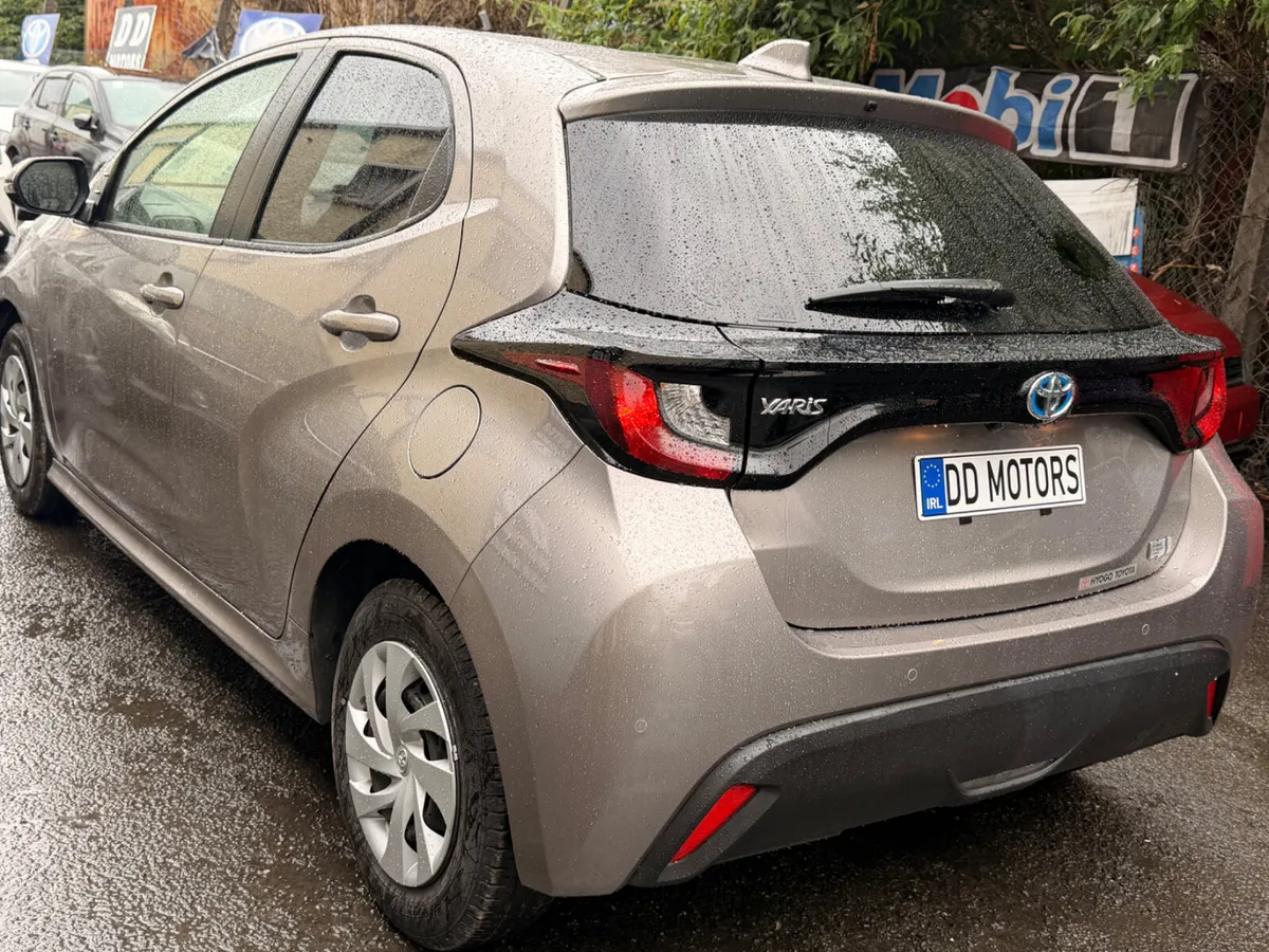 Toyota Yaris 2021 1.5 hybrid self charging - Image 6