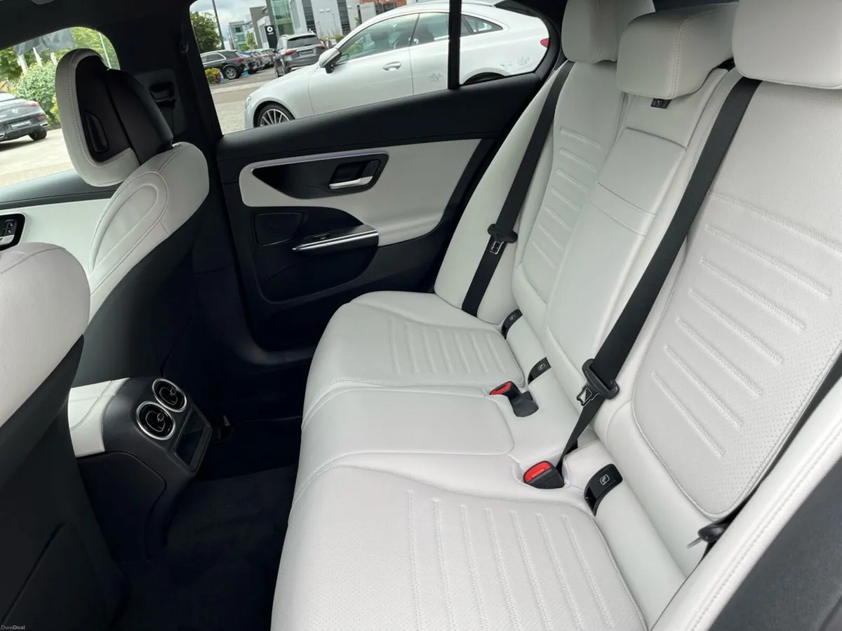 Mercedes-Benz C-Class C 200D AMG Line Plus MHEV Sa - Image 4