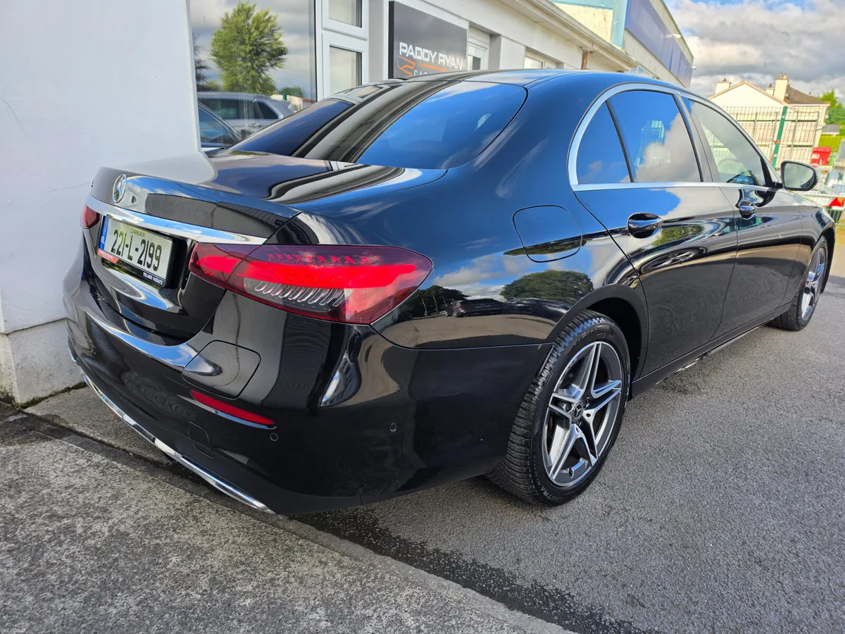 2022 Mercedes-Benz E300e PHEV AMG Line - Image 3