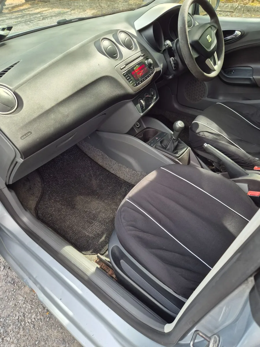 SEAT Ibiza 2010 - Image 6