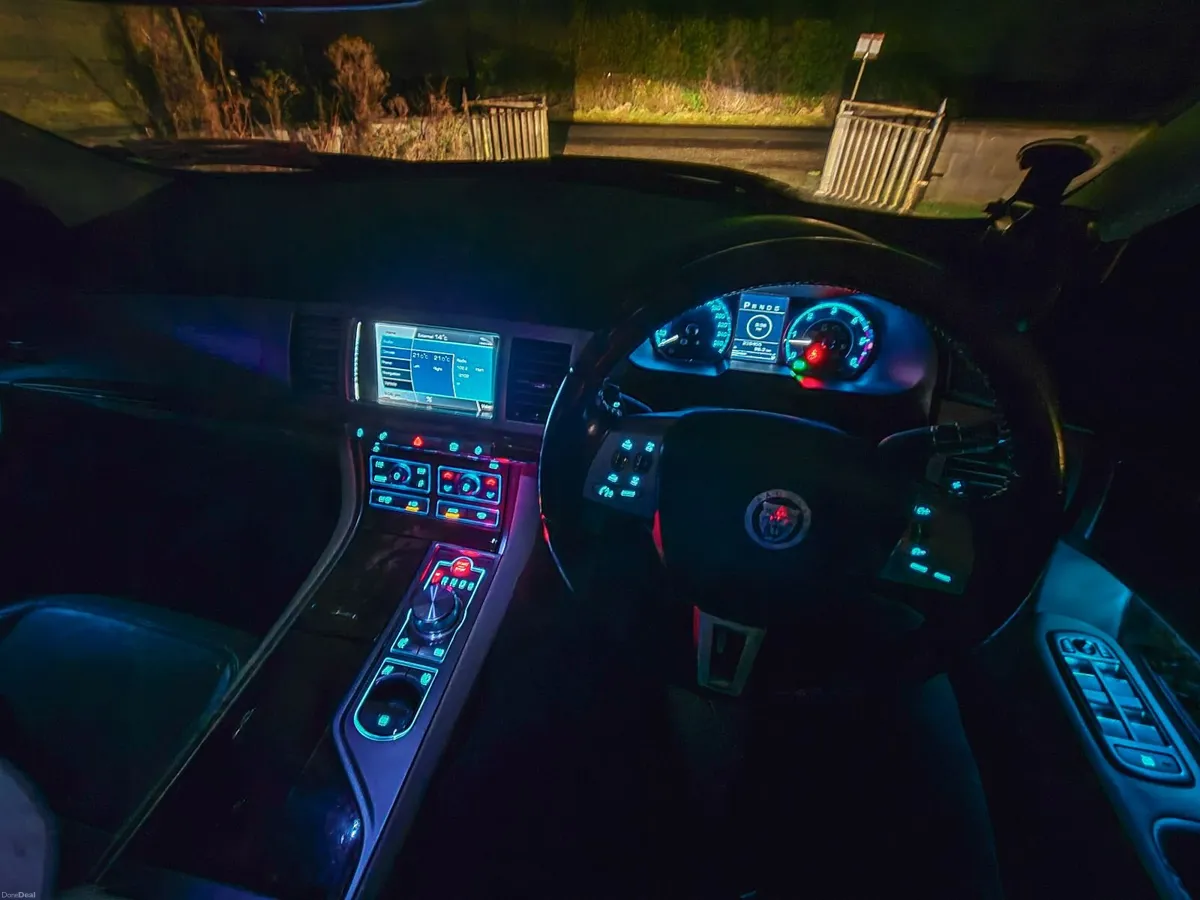 Jaguar XF 3.0 V6 New full year NCT - Image 2