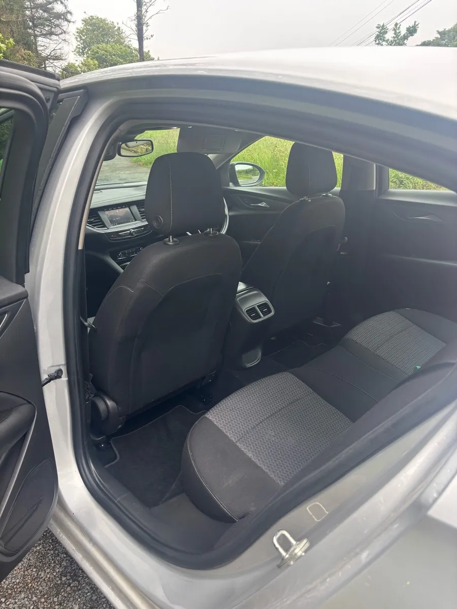 Opel Insignia 2021 - Image 6