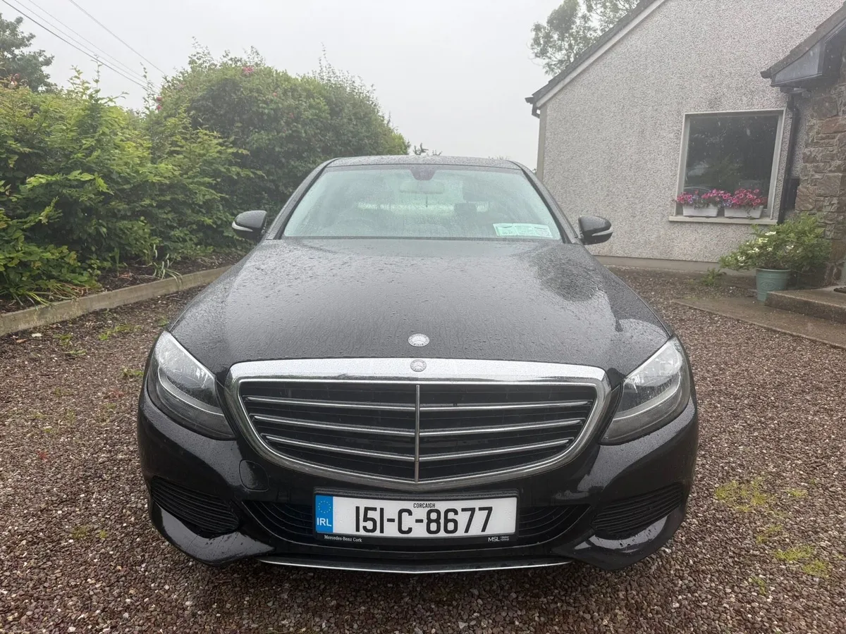 Mercedes Benz c200 2015 - Image 2