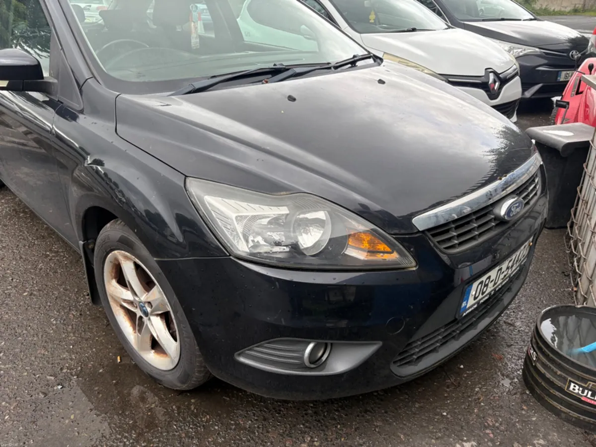 Ford Focus ZETEC 1.4 5SPEED 5DR - Image 1