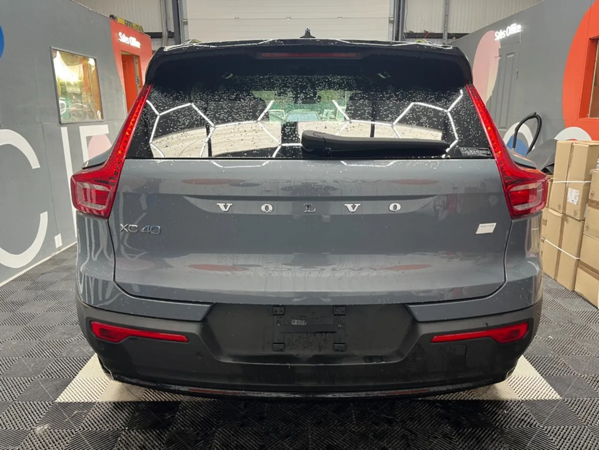 Volvo XC40 2022 VOLVO XC40 RECHARGE PLUS AUTOMATIC - Image 3