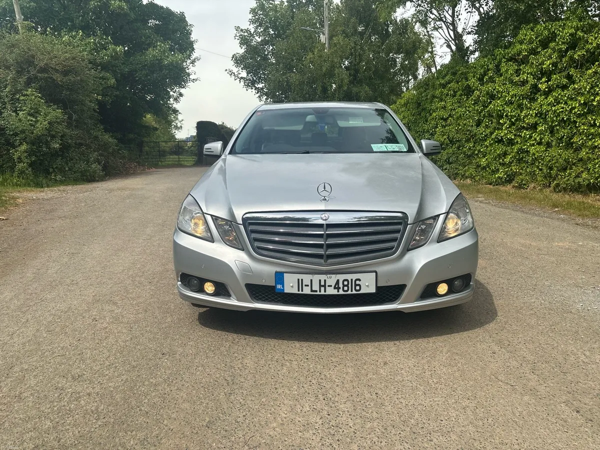 Mercedes e220 - Image 2