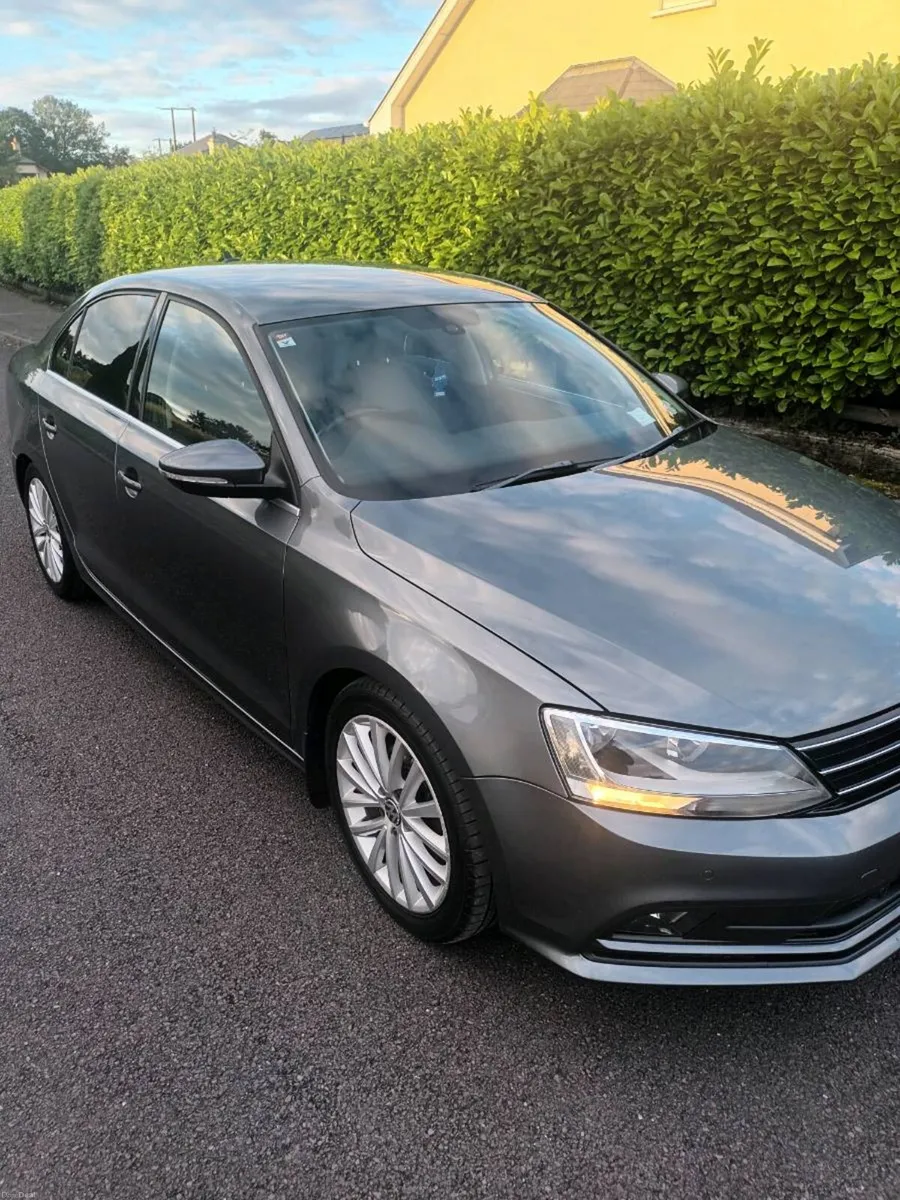 VOLKSWAGEN JETTA 2017 - Image 2