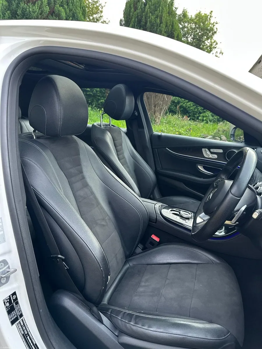 Mercedes E220 AMG LINE - Image 6