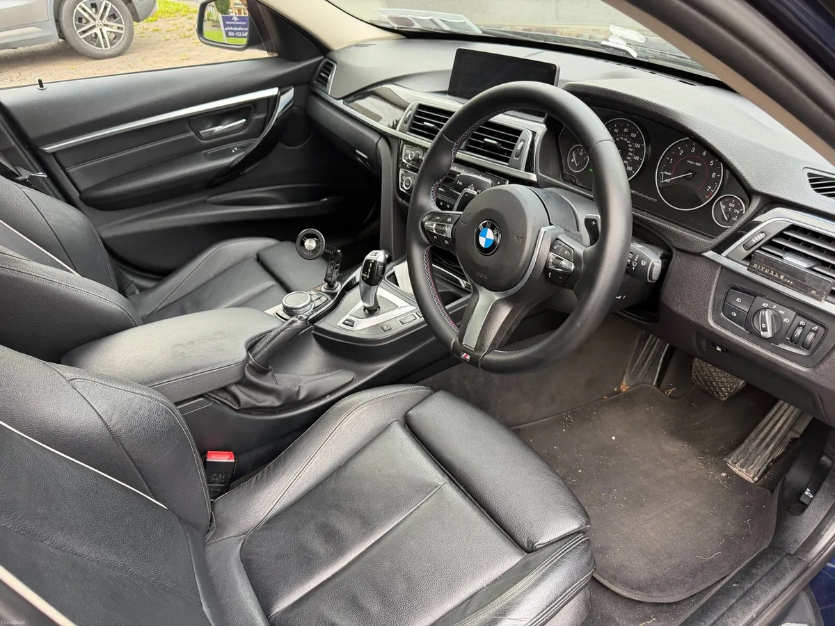 Bmw 330e - Image 2