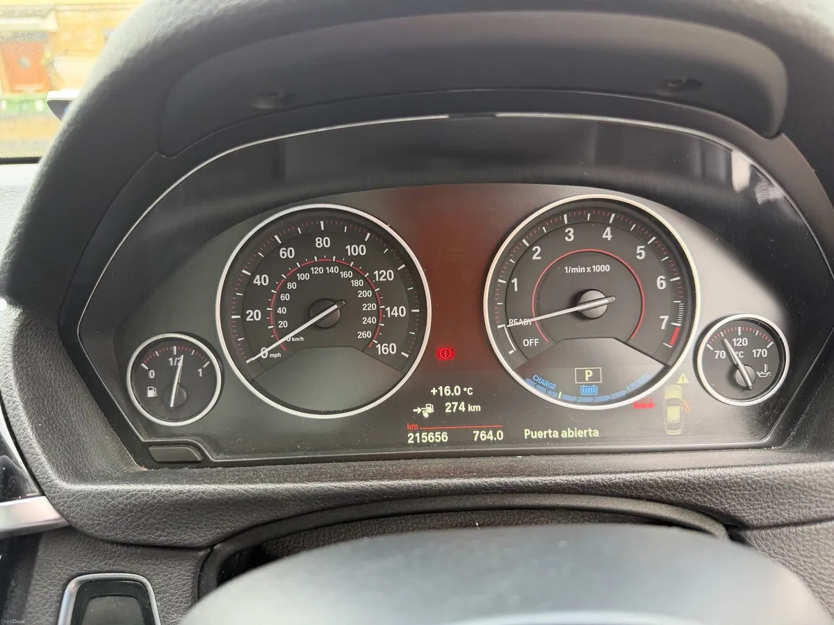 Bmw 330e - Image 4