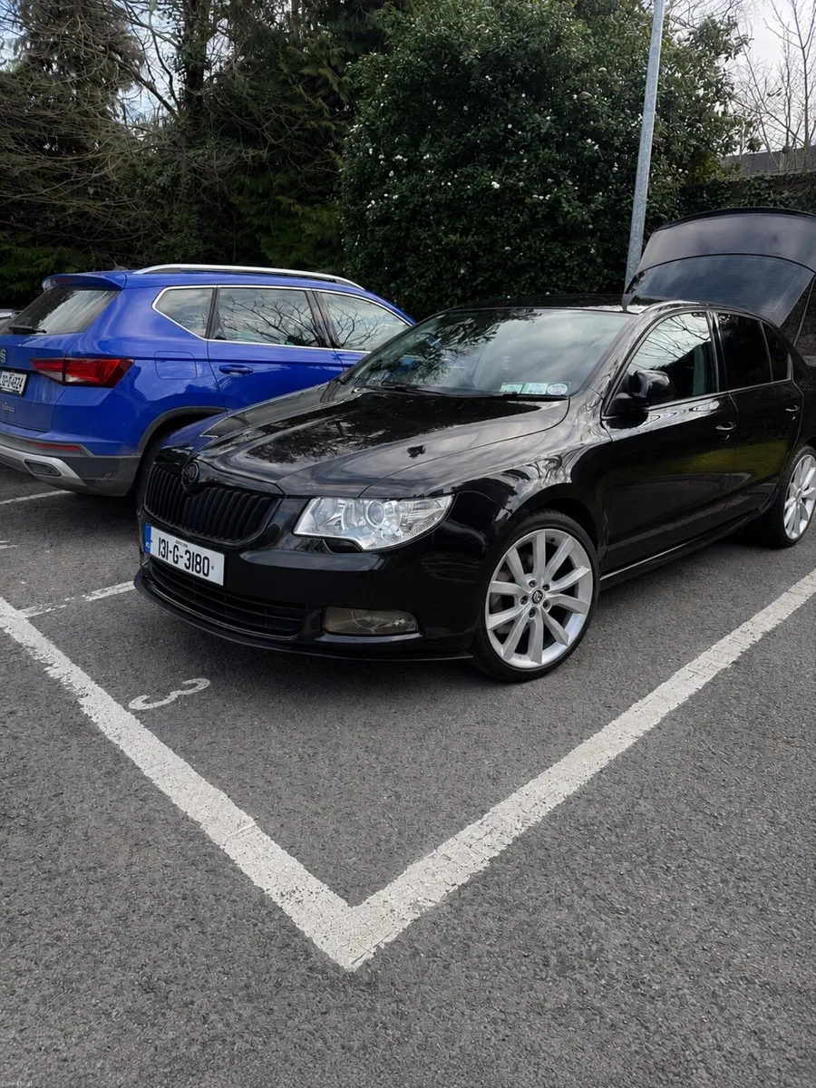Skoda Superb - Image 3