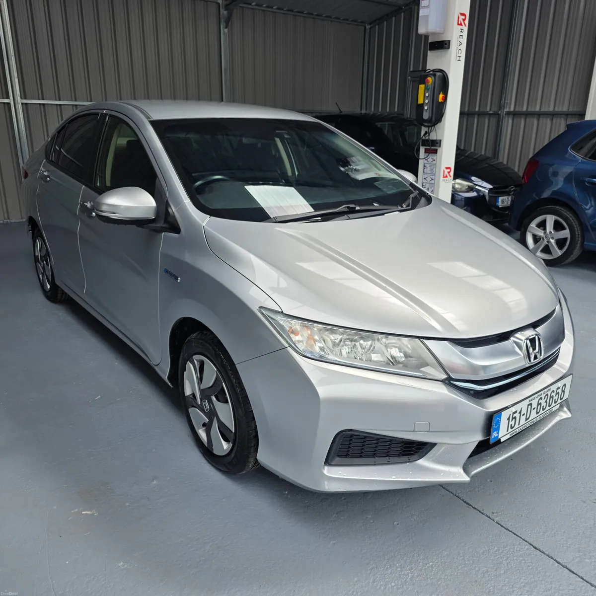 Honda Grace Hybrid Automatic 2015 Low Miles - Image 1