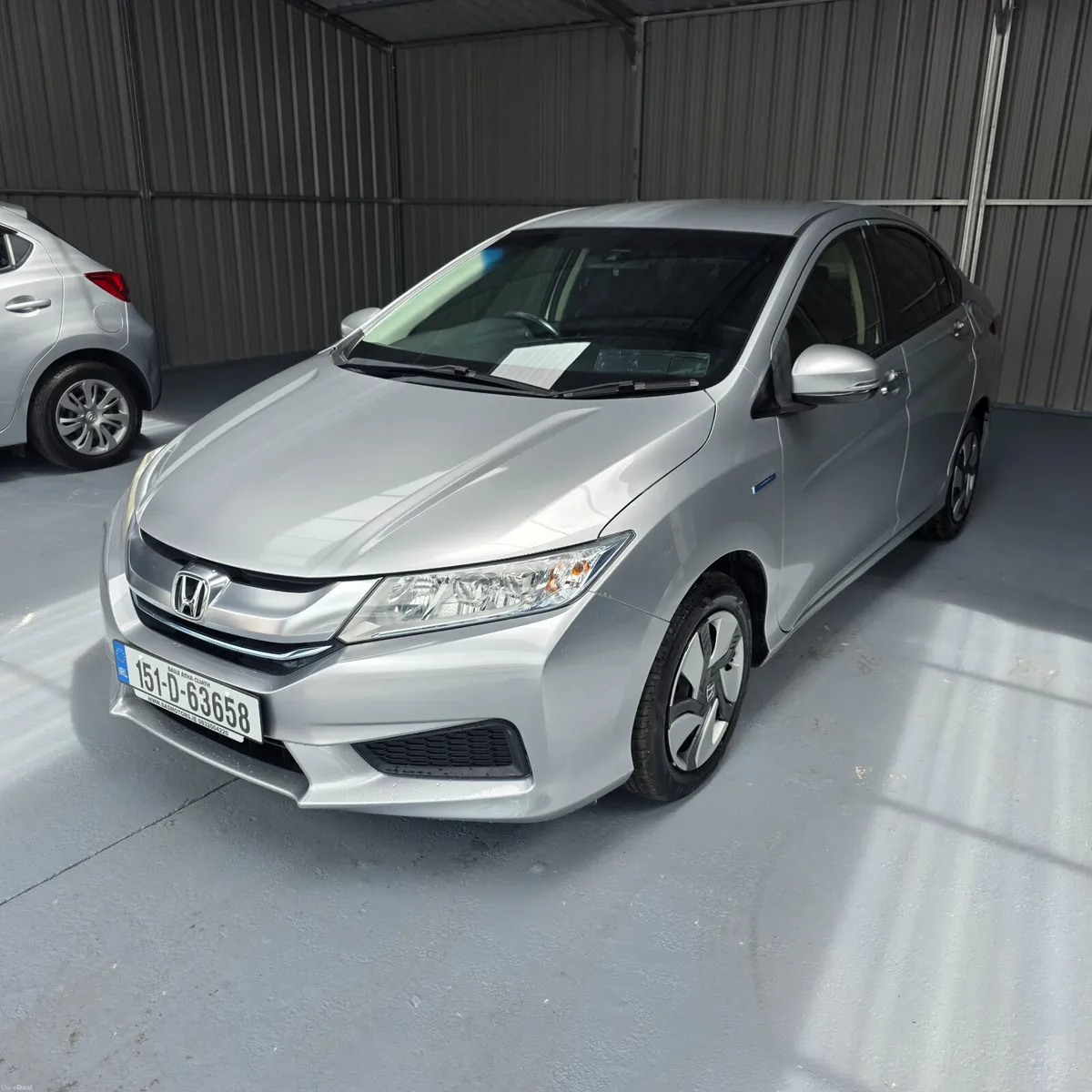 Honda Grace Hybrid Automatic 2015 Low Miles - Image 3