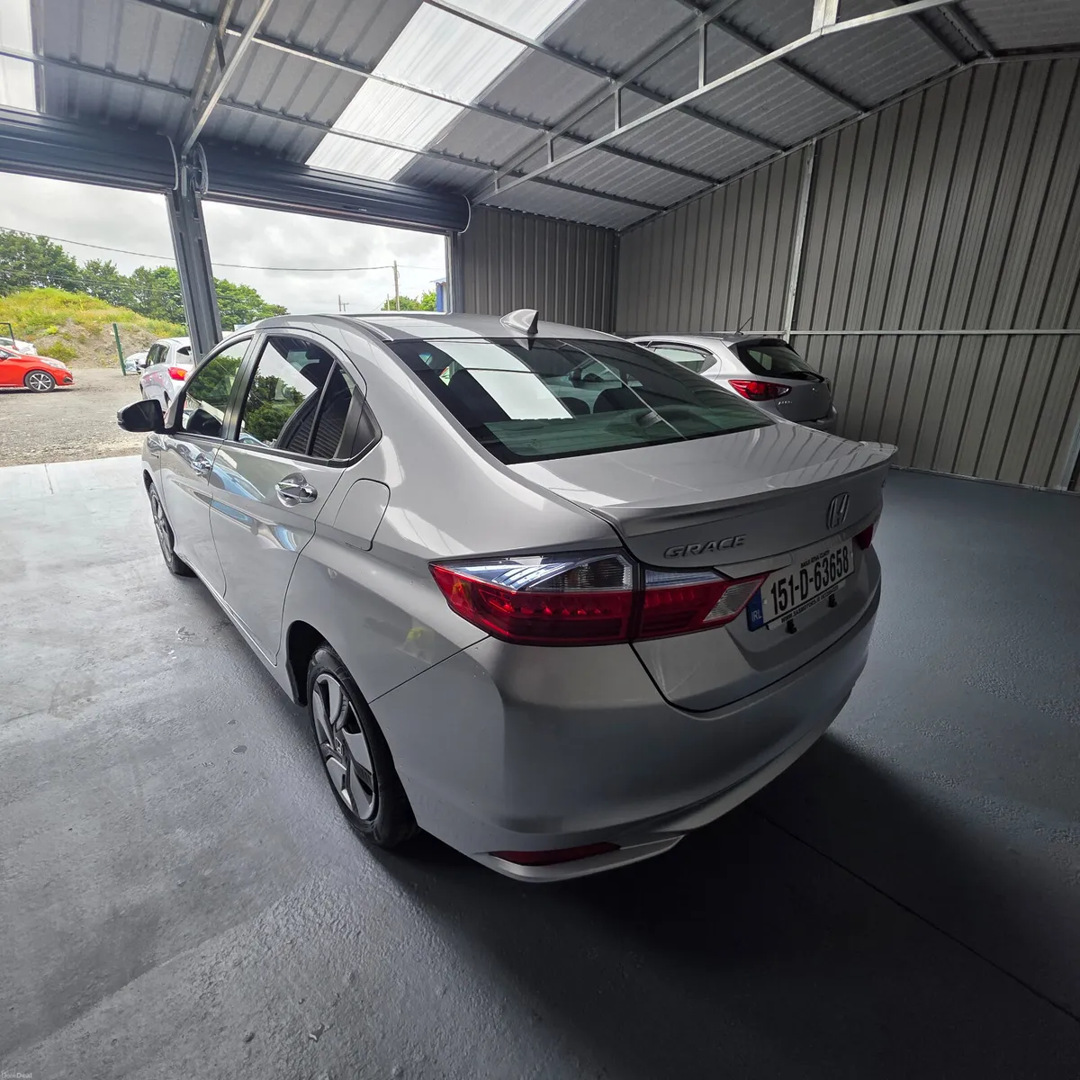 Honda Grace Hybrid Automatic 2015 Low Miles - Image 5