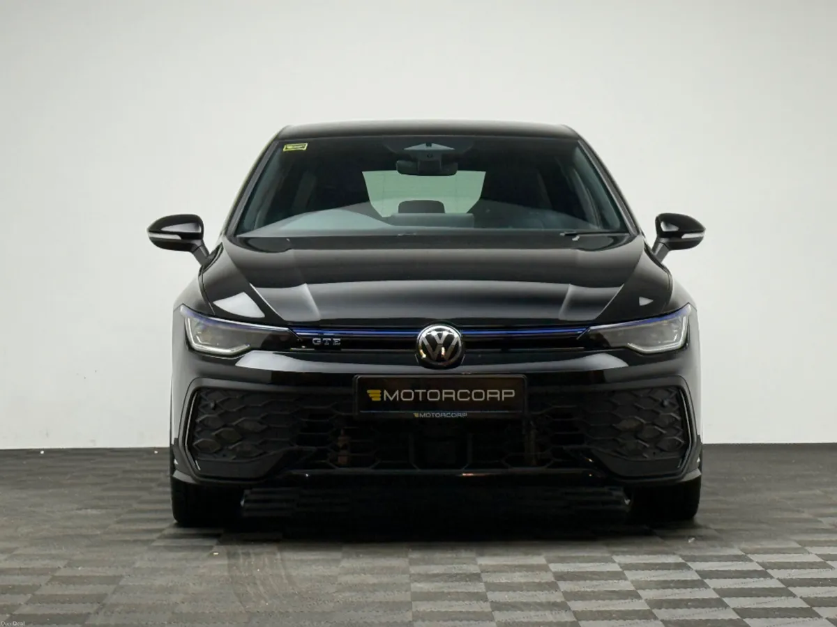 Volkswagen Golf GTE DSG - Image 2