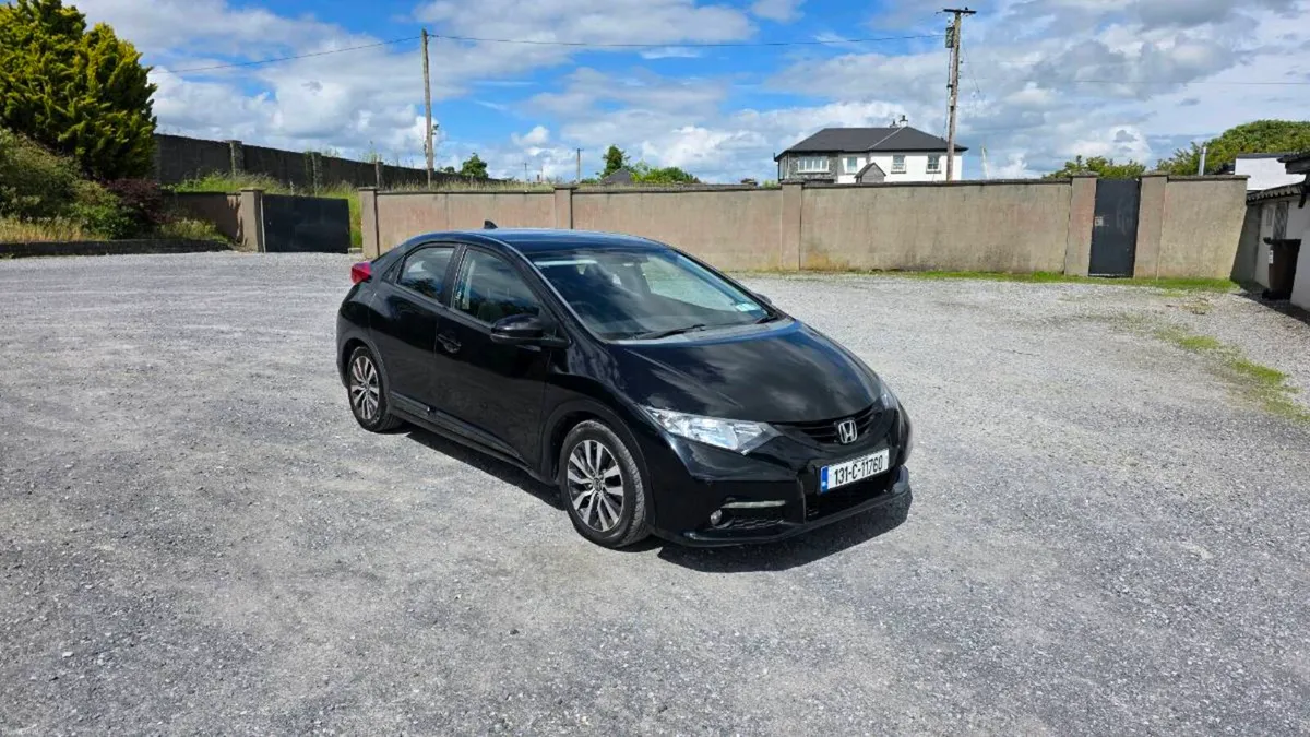 2013(131) Honda Civic 1.6D 5 Door - Image 1