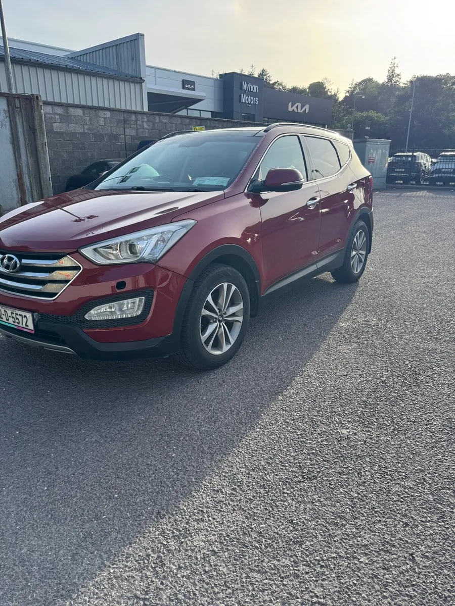 Hyundai Santafe 4WD Automatic - Image 2