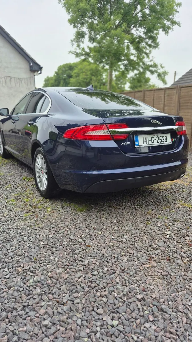 Jaguar XF 2014 - Image 4