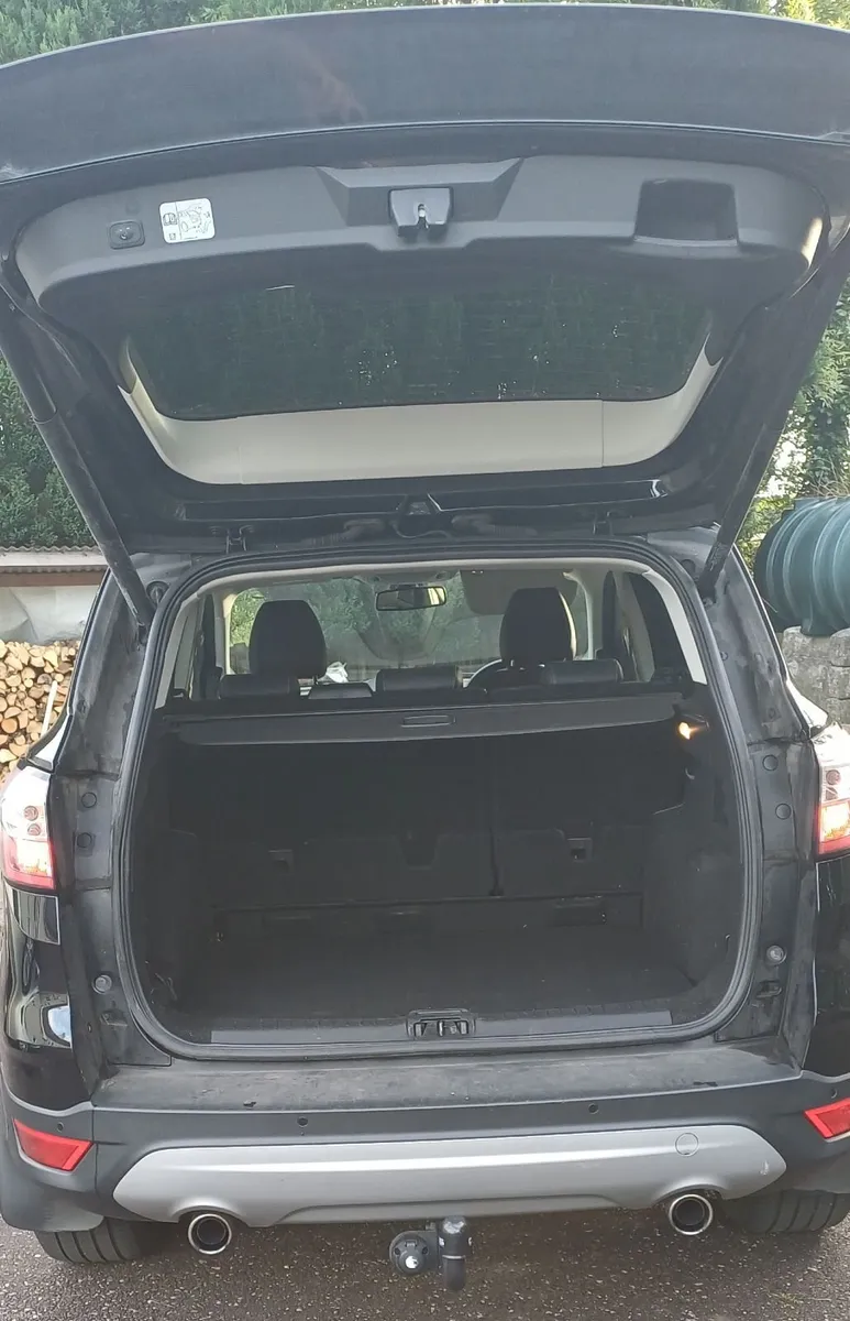 Ford Kuga 2018 - Image 2