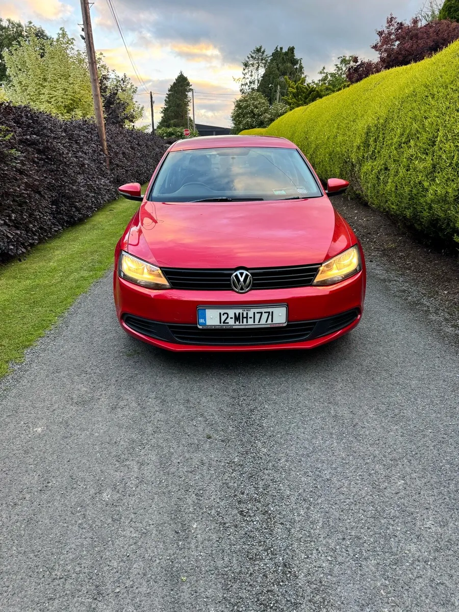 Automatic Volkswagen Jetta - Low Kms - NCT & TAX - Image 1
